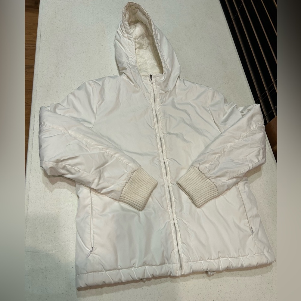 (M) Vintage GIO Jeans Co White Puffer Jacket